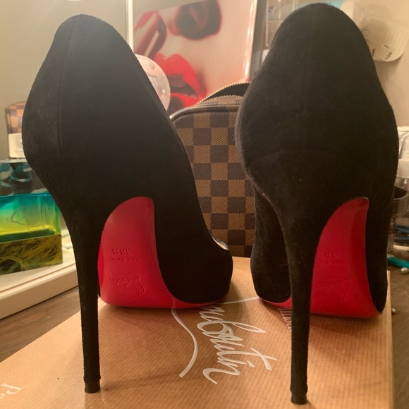 Christian Louboutin Sude Pigalle Follies - Picture 1 of 6